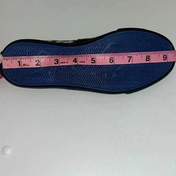 Blowfish skull island slip on - Picture 6 of 6